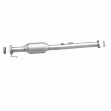 Load image into Gallery viewer, MagnaFlow Direct Fit Catalytic Converter 2000 Chevy Tracker 1.6L