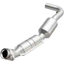 Load image into Gallery viewer, MagnaFlow Direct Fit Catalytic Converter 05-07 Ford E150 4.6L Driver Side