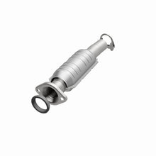 Load image into Gallery viewer, MagnaFlow Direct Fit Catalytic Converter 04-06 Toyota Sienna 3.3L AWD Rear