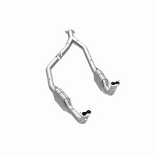 Load image into Gallery viewer, MagnaFlow Direct Fit Catalytic Converter OEM 2003 Land Rover Discovery Underbody