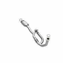 Load image into Gallery viewer, MagnaFlow Direct Fit Catalytic Converter 97-02 Toyota Camry 3.0L