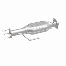 Load image into Gallery viewer, MagnaFlow Direct Fit Catalytic Converter 00-04 Jeep Wrangler 4.0L Rear/2.4L/2.5L