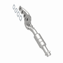 Load image into Gallery viewer, MagnaFlow Direct Fit Catalytic Converter 02-03 BMW 745i 4.4L
