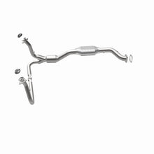 Load image into Gallery viewer, MagnaFlow Direct Fit Catalytic Converter 01-05 Chevy Blazer 4.3L 4WD