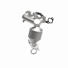 Load image into Gallery viewer, MagnaFlow Direct Fit Catalytic Converter Avalon/Sienna front manif