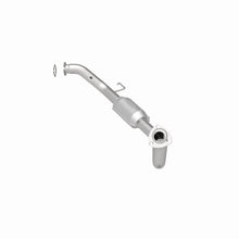 Load image into Gallery viewer, MagnaFlow Direct Fit Catalytic Converter 98-02 Passport 3.2L OEM
