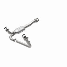 Load image into Gallery viewer, MagnaFlow Direct Fit Catalytic Converter California Grade 96-99 GM K/C 1500/2500 5.0L V8/4.3L V6