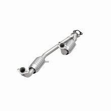 Load image into Gallery viewer, MagnaFlow Direct Fit Catalytic Converter Windstar 95-96