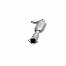 Load image into Gallery viewer, MagnaFlow Direct Fit Catalytic Converter 97-98 F150/F250 4.6L 4Wd D/