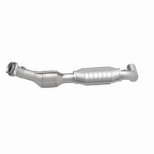 Load image into Gallery viewer, MagnaFlow Direct Fit Catalytic Converter 97-98 F150/F250 4.6L 4Wd D/