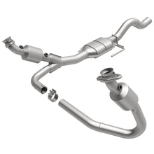 Load image into Gallery viewer, MagnaFlow Direct Fit Catalytic Converter 00-02 Dakota 3.9L