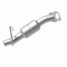 Load image into Gallery viewer, MagnaFlow Direct Fit Catalytic Converter 2007 GMC Sierra 2500 HD Classic 6.0/ 8.1/ 3500 Classic 6.0