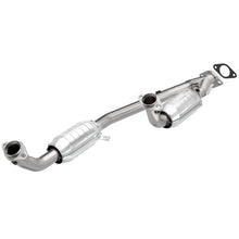 Load image into Gallery viewer, MagnaFlow Direct Fit Catalytic Converter Windstar 95-96