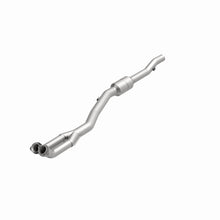 Load image into Gallery viewer, MagnaFlow Direct Fit Catalytic Converter 96-97 BMW 840 4.4L Driver Side