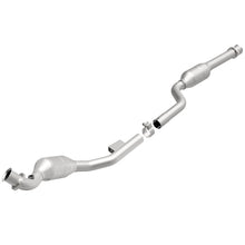 Load image into Gallery viewer, MagnaFlow Direct Fit Catalytic Converter 98-02 Mercedes E320 3.2L