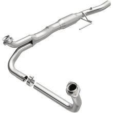 Load image into Gallery viewer, MagnaFlow Direct Fit Catalytic Converter 2002 Dodge Ram 1500 Van 3.9