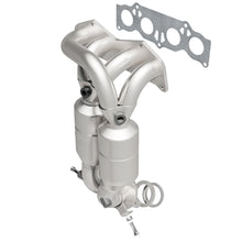 Load image into Gallery viewer, MagnaFlow Direct Fit Catalytic Converter 01-03 Toyota Rav4 2.0L L4