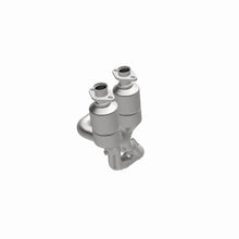 Load image into Gallery viewer, MagnaFlow Direct Fit Catalytic Converter 99-00 Grand Cherokee 4.0L