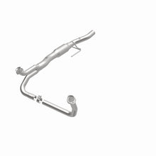 Load image into Gallery viewer, MagnaFlow Direct Fit Catalytic Converter 2002 Dodge Ram 1500 Van 3.9