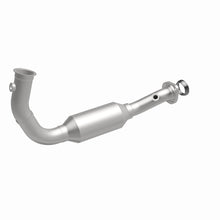 Load image into Gallery viewer, MagnaFlow Direct Fit Catalytic Converter OEM 2004 Jeep Liberty Underbody