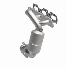 Load image into Gallery viewer, MagnaFlow Direct Fit Catalytic Converter 01-05 Ford Escape / Mazda Tribute 2.0L (CA Emissions)