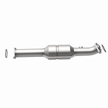 Load image into Gallery viewer, MagnaFlow Direct Fit Catalytic Converter 05-09 Toyota Tacoma 4.0L P/S Rear
