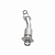 Load image into Gallery viewer, MagnaFlow Direct Fit Catalytic Converter 11-15 Sienna 3.5 Underbody