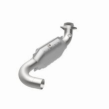 Load image into Gallery viewer, MagnaFlow Direct Fit Catalytic Converter 07-08 Expe/Nav 5.4L D/S OEM