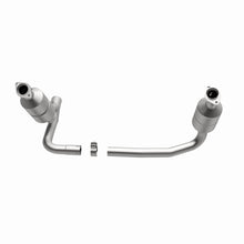 Load image into Gallery viewer, MagnaFlow Direct Fit Catalytic Converter 04 Dakota 3.7/4.7 4WD OEM