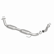 Load image into Gallery viewer, MagnaFlow Direct Fit Catalytic Converter 07-07/08 Toyota Tundra 5.7L Driver Side