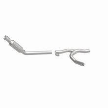 Load image into Gallery viewer, MagnaFlow Direct Fit Catalytic Converter OEM 2005 Dodge Ram 1500 Underbody
