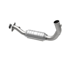 Load image into Gallery viewer, MagnaFlow Direct Fit Catalytic Converter 2004 Liberty P/S frt