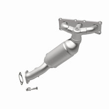 Load image into Gallery viewer, MagnaFlow Direct Fit Catalytic Converter BMW 3 06-09 Rear OEM