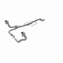 Load image into Gallery viewer, MagnaFlow Direct Fit Catalytic Converter 00-03 Dakota 4.7L 4WD OEM