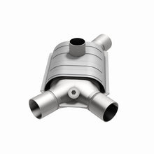 Load image into Gallery viewer, MagnaFlow Universal Catalytic Converter 2 inch/2 inch S/D Subaru PC2 Front