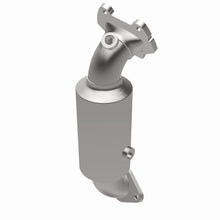 Load image into Gallery viewer, MagnaFlow Direct Fit Catalytic Converter 17-18 Chrysler Pacifica 3.6L