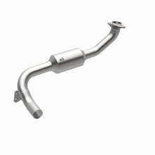 Load image into Gallery viewer, MagnaFlow Direct Fit Catalytic Converter 05-06 Lincoln Navigator 5.4L