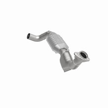 Load image into Gallery viewer, MagnaFlow Direct Fit Catalytic Converter 01-02 Ford F-150 5.4L