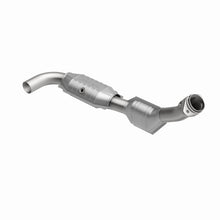 Load image into Gallery viewer, MagnaFlow Direct Fit Catalytic Converter 01 Ford Trucks 4.6L