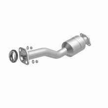 Load image into Gallery viewer, MagnaFlow Direct Fit Catalytic Converter 2009-2014 Sentra 2.0 L Underbody
