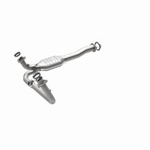 Load image into Gallery viewer, MagnaFlow Direct Fit Catalytic Converter California Grade 96-99 GM K/C 1500/2500 5.0L V8/4.3L V6