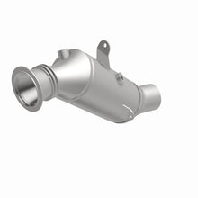 Load image into Gallery viewer, MagnaFlow Direct Fit Catalytic Converter 2015 BMW 640i/740i Underbody