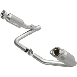 MagnaFlow Direct Fit Catalytic Converter California Grade 07-08 Dodge Durango 3.7L