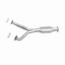 Load image into Gallery viewer, MagnaFlow Direct Fit Catalytic Converter Porsche 81 84
