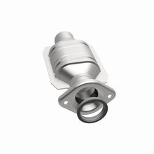 Load image into Gallery viewer, MagnaFlow Direct Fit Catalytic Converter 99-03 Lexus RX300 3.0L rear