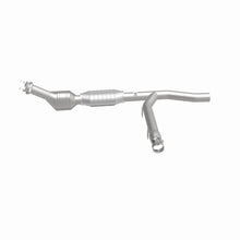 Load image into Gallery viewer, MagnaFlow Direct Fit Catalytic Converter 97-98 F150/F250 4.2L 2Wd Pa
