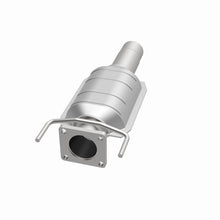 Load image into Gallery viewer, MagnaFlow Direct Fit Catalytic Converter Gm