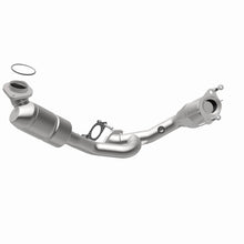 Load image into Gallery viewer, MagnaFlow Direct Fit Catalytic Converter 00-03 Ford Taurus 3.0 Front