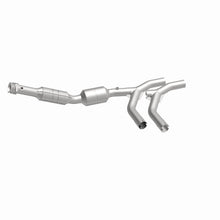 Load image into Gallery viewer, MagnaFlow Direct Fit Catalytic Converter 05-07 Ford E150 4.6L Passenger Side