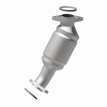 Load image into Gallery viewer, MagnaFlow Direct Fit Catalytic Converter 01-03 Highlander 3L frt OEM